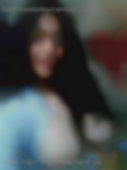 Dark hair petite in Northeastern PA women for male.